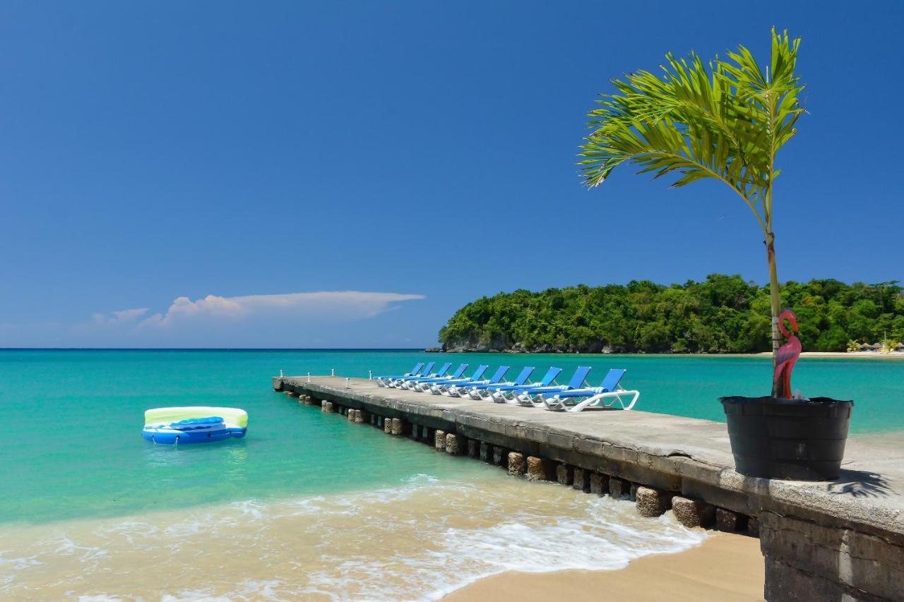 Kaz Kreol Beach Hotel Ocho Rios Exteriör bild