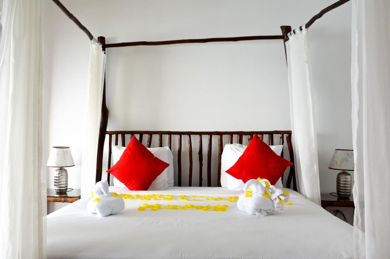 Kaz Kreol Beach Hotel Ocho Rios Exteriör bild