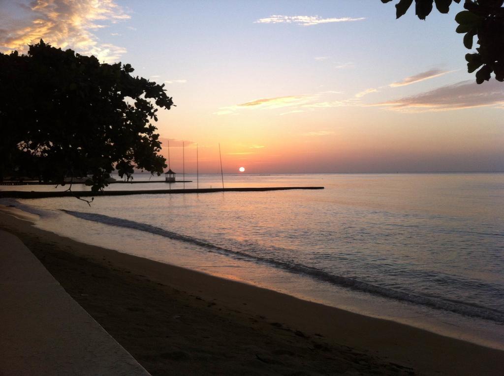 Kaz Kreol Beach Hotel Ocho Rios Exteriör bild
