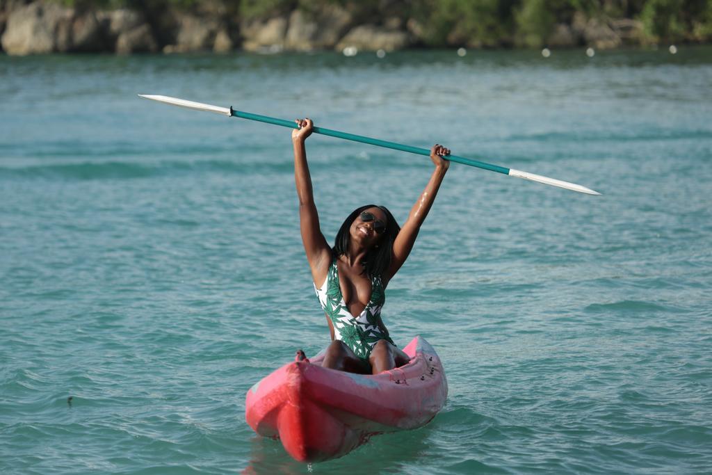 Kaz Kreol Beach Hotel Ocho Rios Exteriör bild