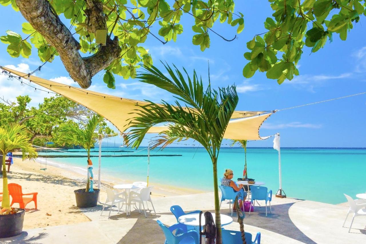 Kaz Kreol Beach Hotel Ocho Rios Exteriör bild