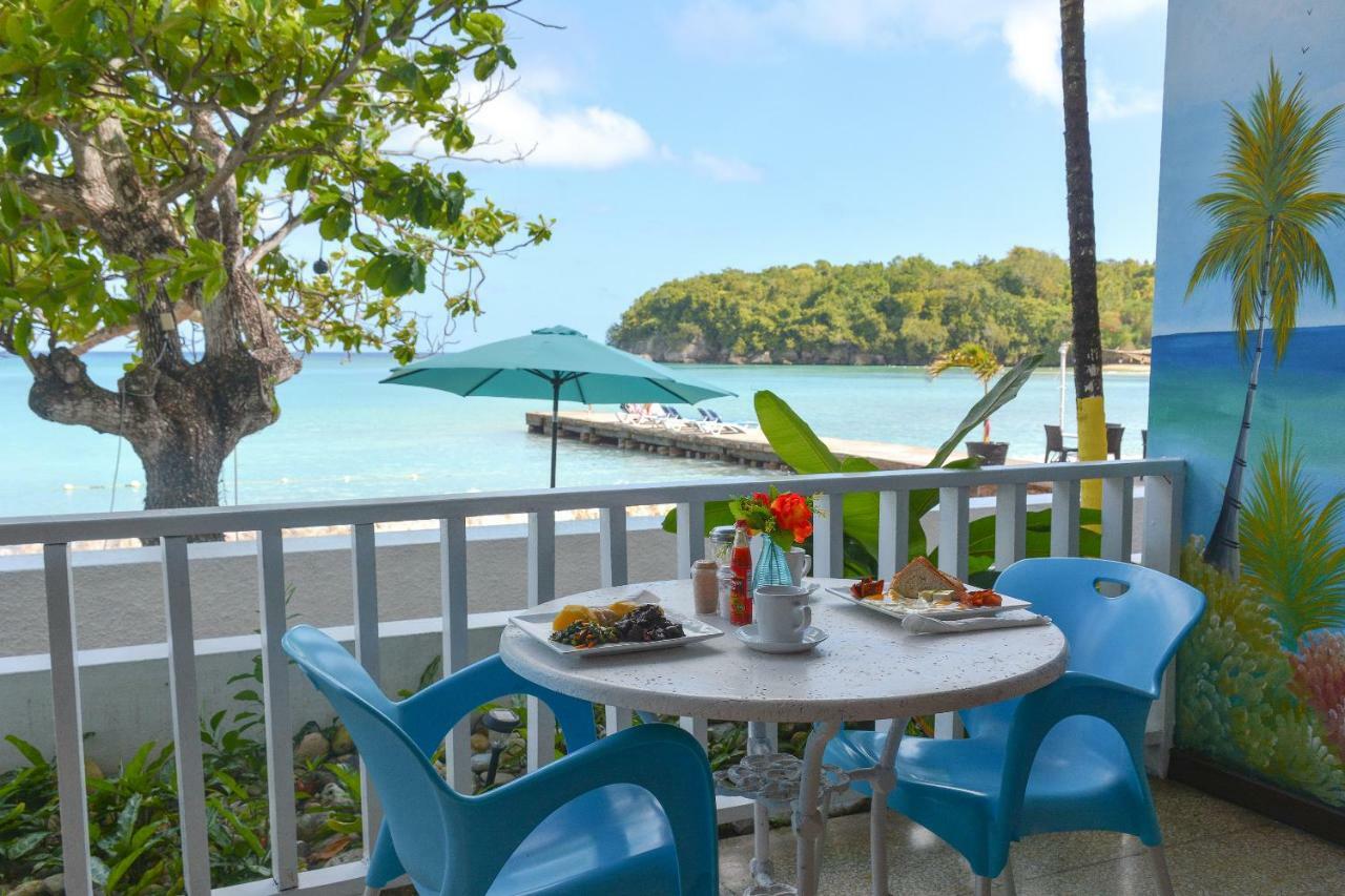 Kaz Kreol Beach Hotel Ocho Rios Exteriör bild